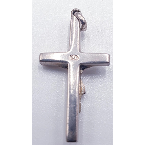 28 - SILVER (925) CRUCIFIX (Total Weight 4.78 Grams)