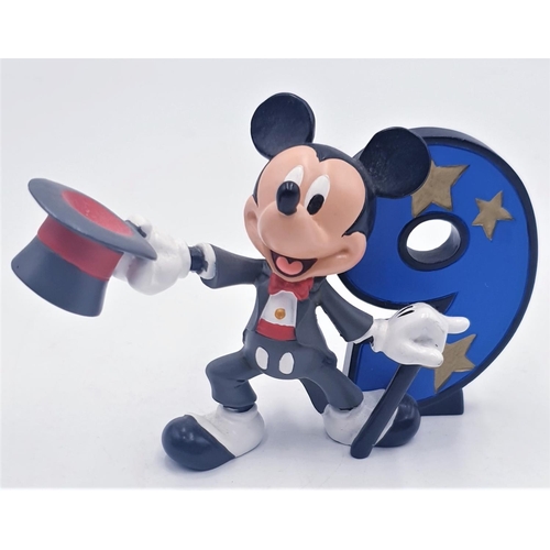 706 - DISNEY SHOWMAN RESIN 7.5 cm FIGURINE 