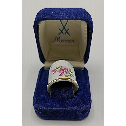 726 - MEISSEN PORCELAIN THIMBLE (Original Box)