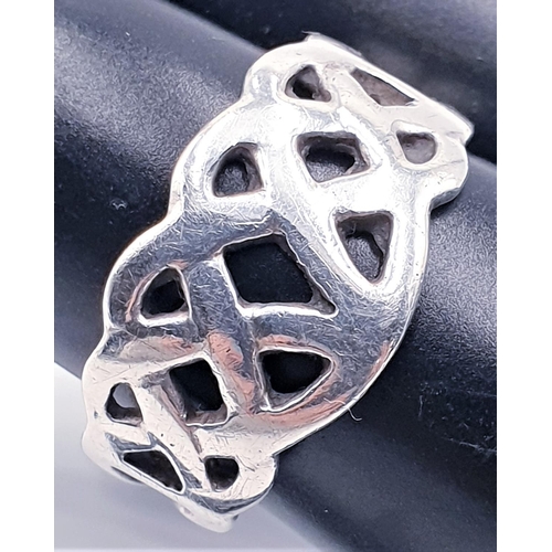 221 - SILVER (925) CELTIC DESIGN RING (Size S,Total Weight 5.00 Grams)