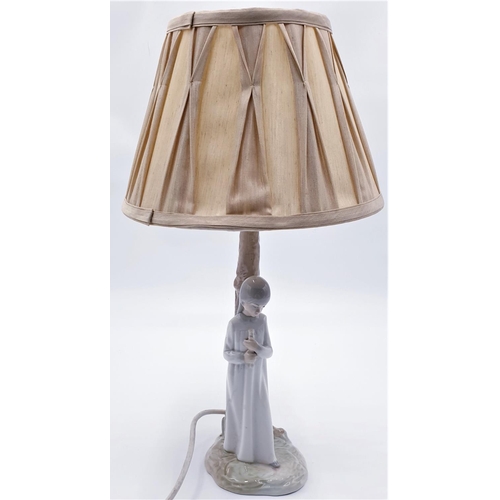 49 - LLADRO (Nao) 29cm TABLE LAMP DEPICTING A ZAPHIR GIRL HOLDING A CANDLE  c1978-1980 (Retired)