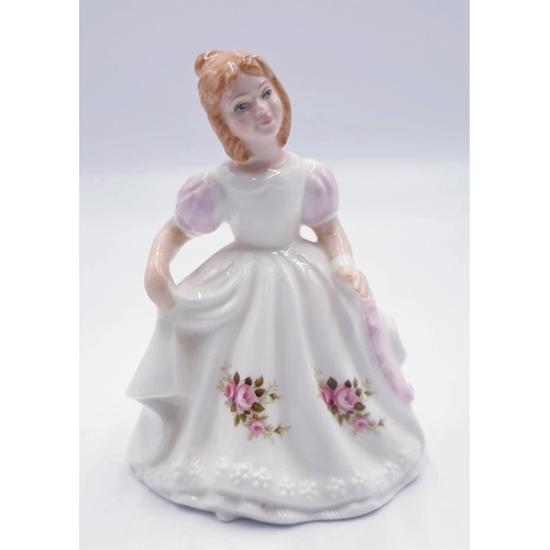 662 - ROYAL DOULTON 13.3cm FIGURINE 