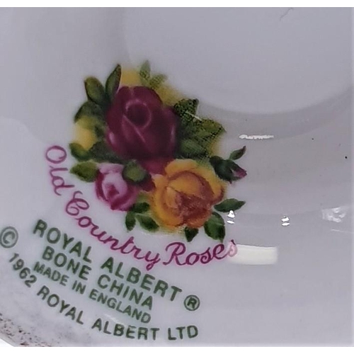 225 - ROYAL ALBERT CHINA 21cm JUG IN THE OLD COUNTRY ROSES DESIGN