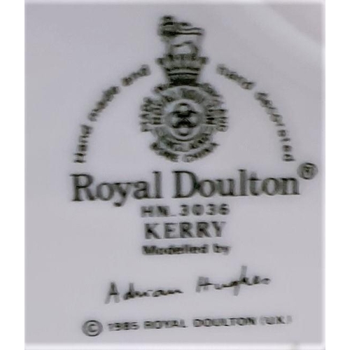 320 - ROYAL DOULTON 13.3cm FIGURINE 