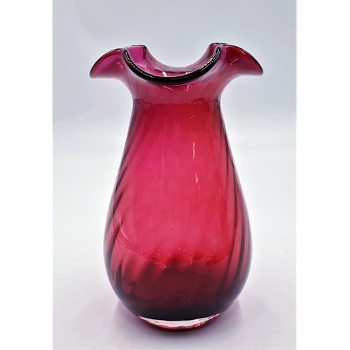 602 - DARTINGTON CRANBERRY ART GLASS 20cm VASE