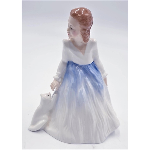 737 - ROYAL DOULTON 13.3cm FIGURINE 