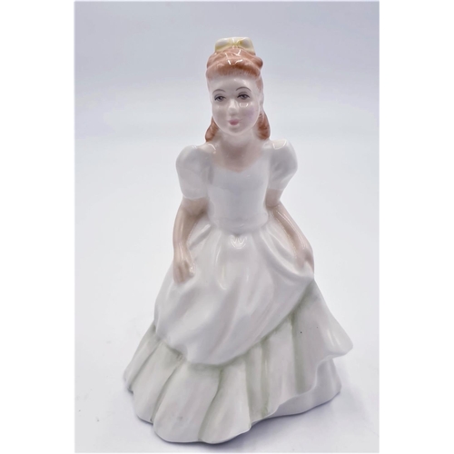 738 - ROYAL DOULTON 13.3cm FIGURINE 