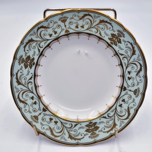 753 - ROYAL CROWN DERBY CHINA Large 16cm Dia PLATE IN THE DARLEY ABBEY DESIGN