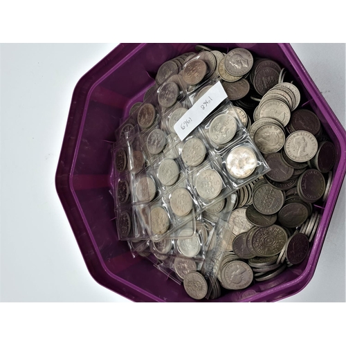 713 - TUB CONTAINING A Large Qty Of FLORINS And SHILLINGS