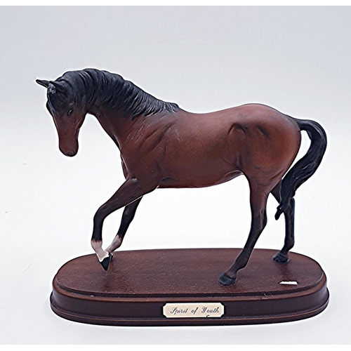 747 - ROYAL DOULTON Large 20.3cm MODEL OF A HORSE 