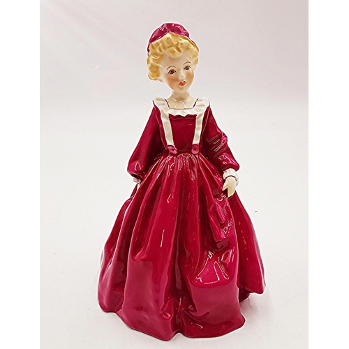 774 - ROYAL WORCESTER 16.5cm CHARACTER FIGURINE 'GRANDMOTHERS DRESS'