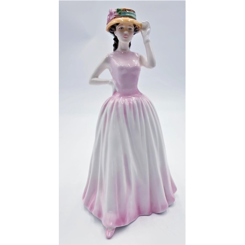 252 - ROYAL DOULTON 22cm CHARACTER FIGURINE 