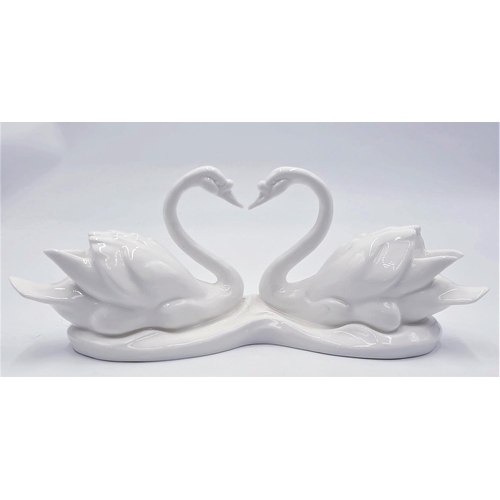 263 - ROYAL DOULTON 13.3cm x 34.3cm MODEL OF TWO SWANS 