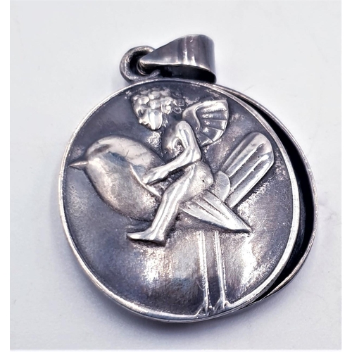 282 - AUSTRIAN SILVER WIENER WERKSTATTE LOCKET c1905