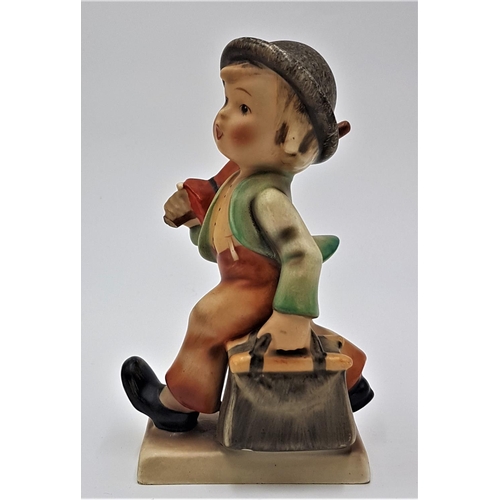 716 - GOEBEL - HUMMEL 13.5cm CHARACTER FIGURINE 