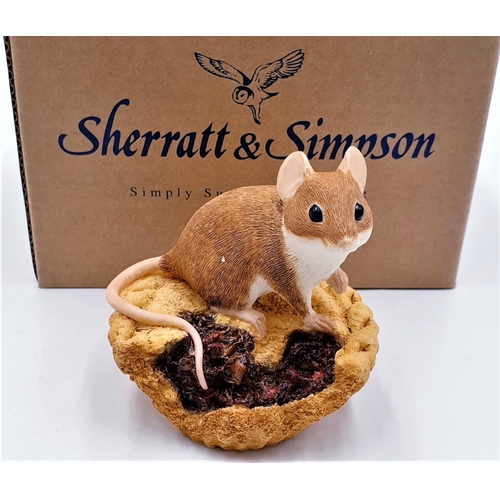 81 - SHERRATT & SIMPSON 6.5cm MODEL OF A MOUSE SITTING ON A NIBBLED MINCE PIE (Model No 55198) (As New,Ol... 