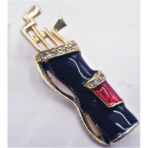 810 - ENAMEL BROOCH FASHIONED AS A GOLF BAG