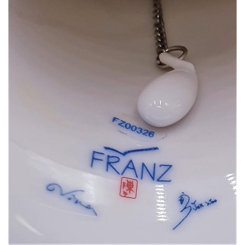 93 - FRANZ PORCELAIN 17cm CHINA BELL