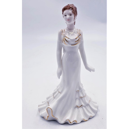 762 - COALPORT CHINA 13cm FIGURINE 