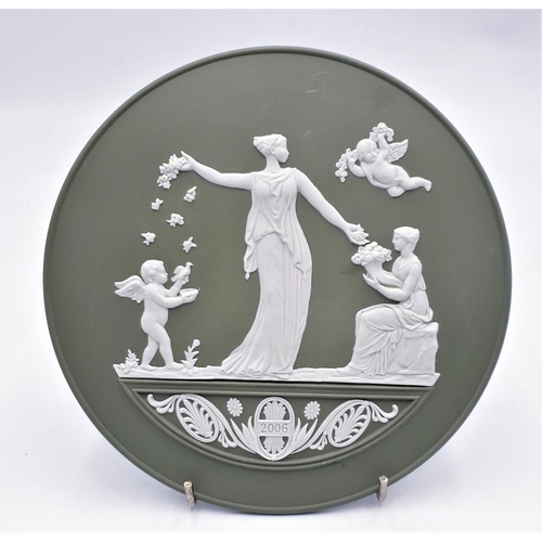 779 - WEDGWOOD GREEN JASPER WARE 18.5 cm Dia PLAQUE