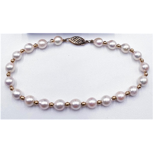 194 - 9ct GOLD (375)  / PEARL 20 cm BRACELET Plus 9ct GOLD / PEARL EARRINGS (Only One Butterfly)