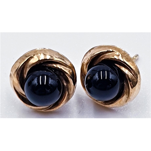 600 - 9ct GOLD STONE SET EARRINGS