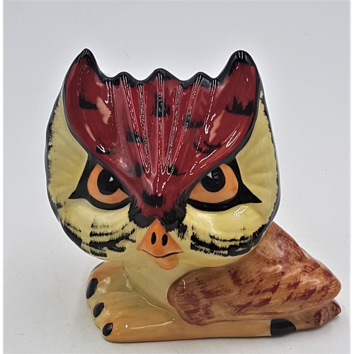 689 - LORNA BAILEY Miniature 9.5cm MODEL OF HOOTIE THE OWL Signed By Lorna Bailey