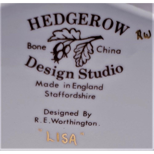 72 - HEDGEROW DESIGN STUDIOS 15.5cm FIGURINE 