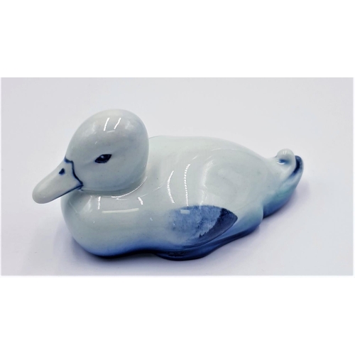 786 - ROYAL DOULTON 9cm BLUE FLAMBE MODEL OF A DUCK (Extremely Rare)