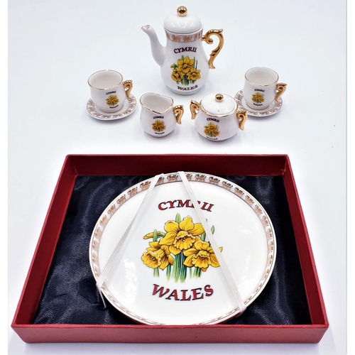 632 - WELSH CERAMIC Miniature TEA SET On TRAY (Original Box)