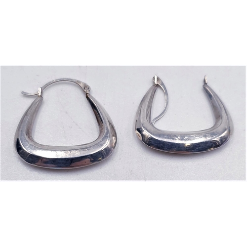 704 - SILVER (925) EARRINGS