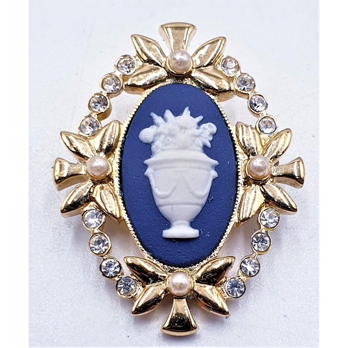 104 - WEDGWOOD DARK BLUE JASPER BROOCH