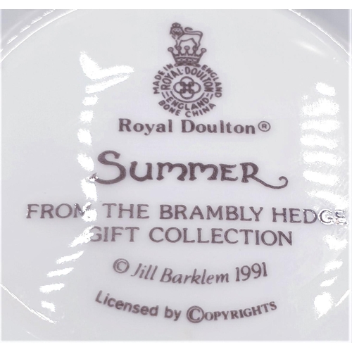 158 - ROYAL DOULTON CHINA 13cm VASE 'SUMMER' FROM THE BRAMBLY HEDGE GIFT COLLECTION