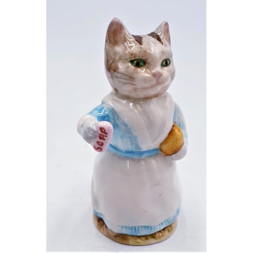 571 - BESWICK 9cm BEATRIX POTTER CHARACTER FIGURINE  'TABITHA TWITCHIT