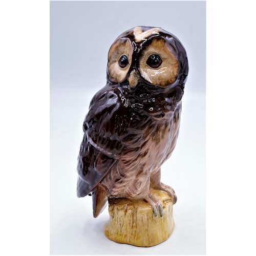 ROYAL DOULTON 17cm WHISKY FLASK MODELLED AS A TAWNY OWL