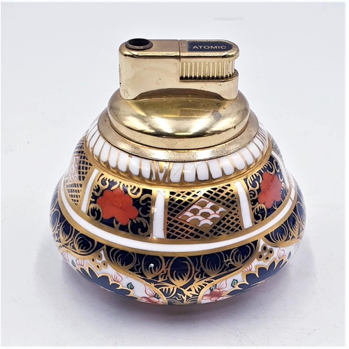 435 - ROYAL CROWN DERBY CHINA CIGARETTE LIGHTER IN THE IMARI 1128 DESIGN