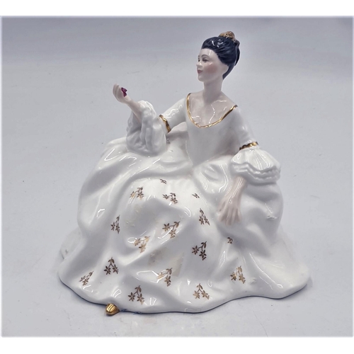 812 - ROYAL DOULTON Large 15.9cm FIGURINE 