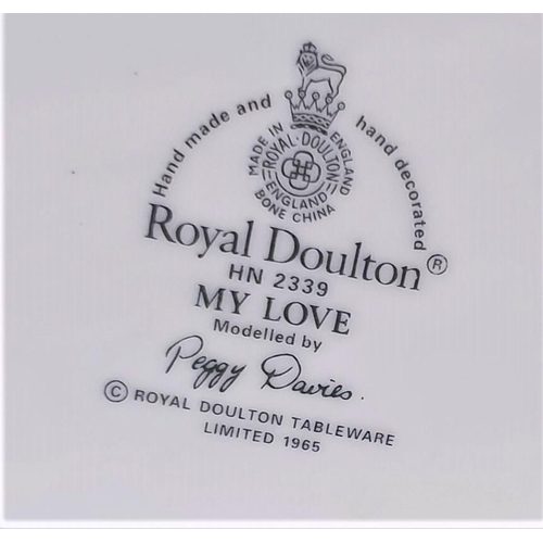 812 - ROYAL DOULTON Large 15.9cm FIGURINE 