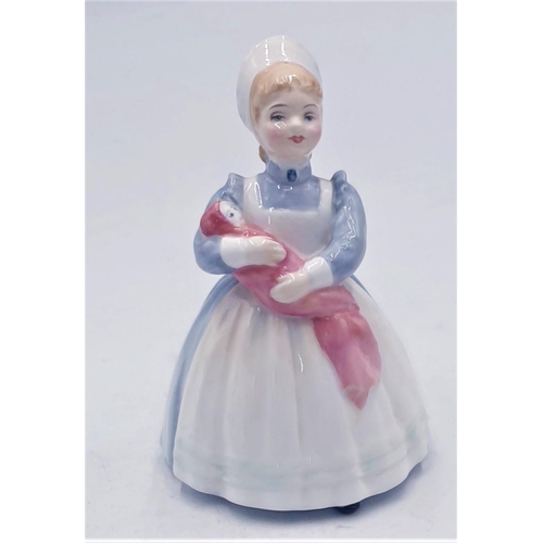 813 - ROYAL DOULTON 12cm CHARACTER FIGURINE 