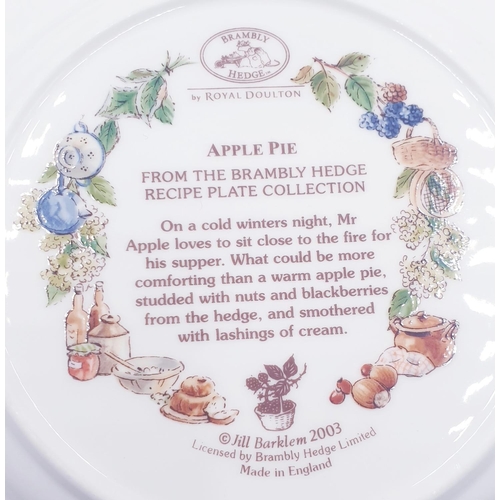 182 - ROYAL DOULTON CHINA 21cm Dia PLATE 