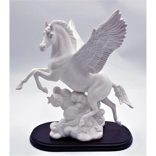 304 - ROYAL DOULTON Large 25.4cm MODEL OF A PEGASUS HN 3547 (Model No 3187) (White Matt Colourway) ON WOOD... 