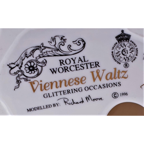 306 - ROYAL WORCESTER CHINA Large 21cm CHARACTER FIGURINE 