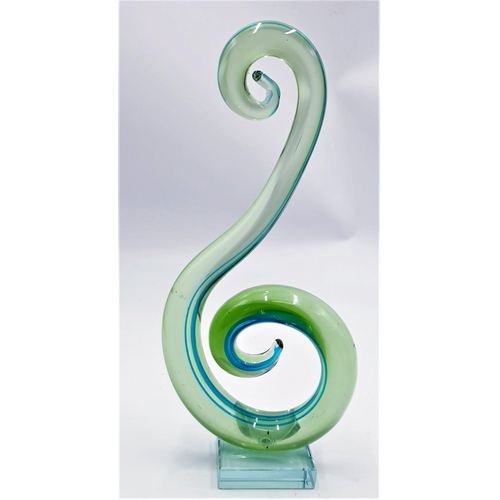 106 - GREEN ART GLASS Extra Large 33cm SCULPTURE