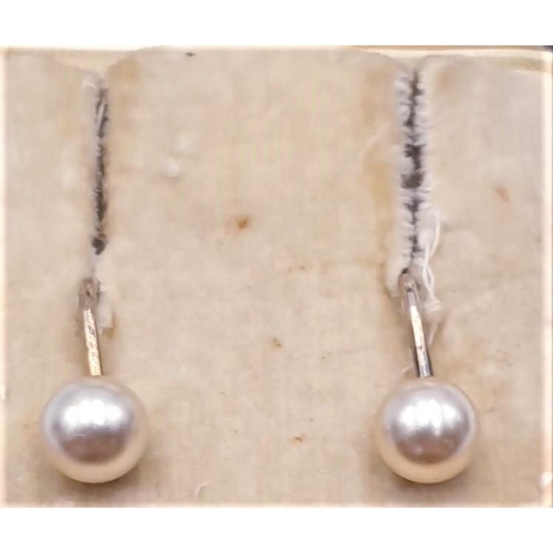 757 - SILVER /PEARL SCREW ON EARRINGS  (Boxed)