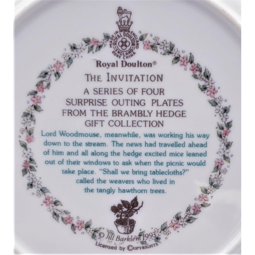 484 - ROYAL DOULTON CHINA 20cm PLATE 