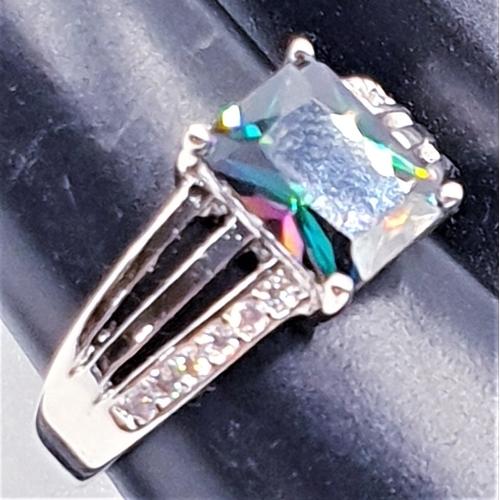 102 - SILVER (925) STONE SET RING (Size V , Total Weight 4.8 Grams)  (Boxed)