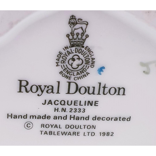 121 - ROYAL DOULTON 19.1cm FIGURINE 