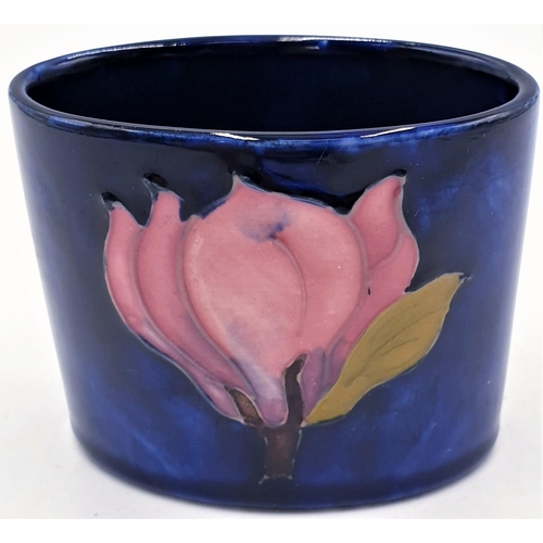 174 - MOORCROFT Small 7.5 cm x 5cm x 6cm OVAL POT