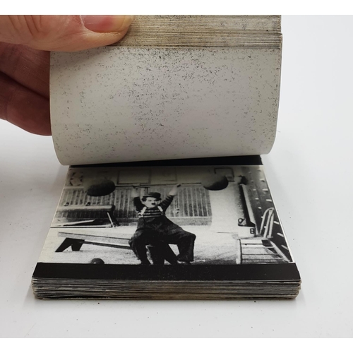 298 - FLIP BOOK ANIMATION OF CHARLIE CHAPLIN 