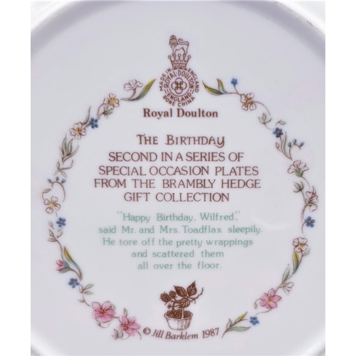 426 - ROYAL DOULTON CHINA 20cm  Dia PLATE 'THE BIRTHDAY'  FROM THE BRAMBLY HEDGE GIFT COLLECTION